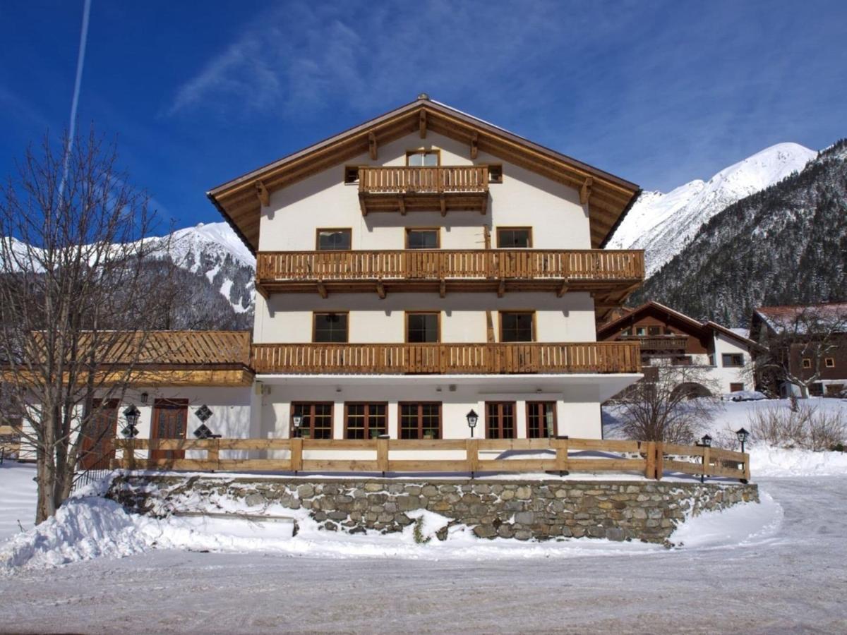 Holiday Home Near St Anton Am Arlberg With Sauna Exterior foto